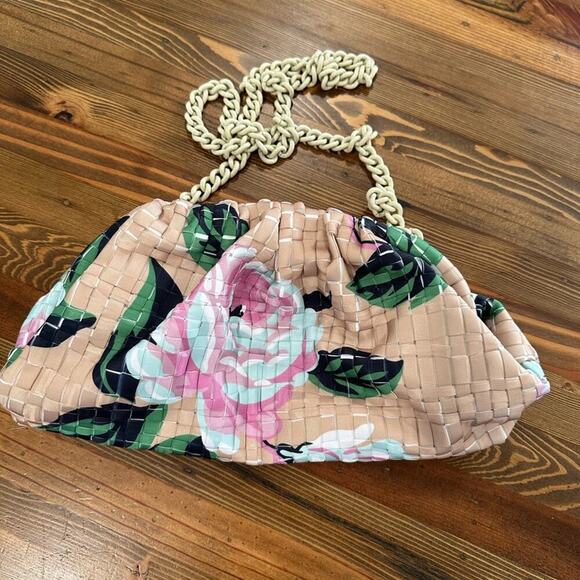 Maria de la Rosa Game Clutch - Picture 1 of 9